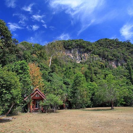 Langu Phupha Resort Satun Exterior foto