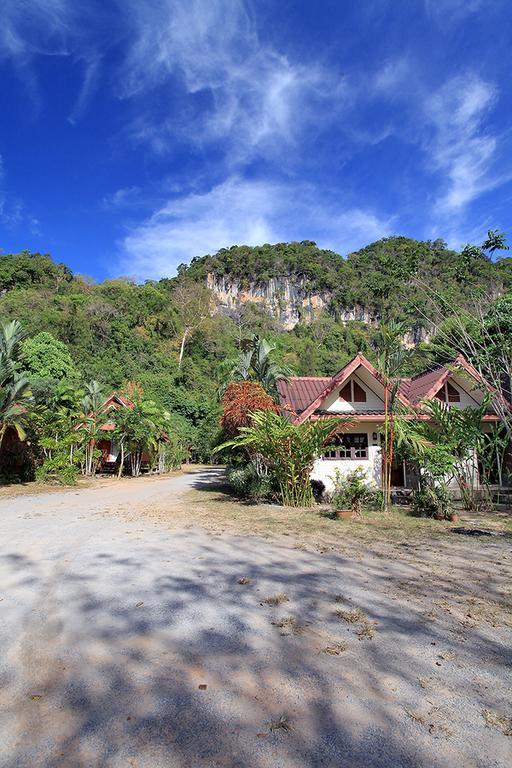 Langu Phupha Resort Satun Exterior foto